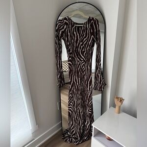 Réalisation par size M Gia dress in Animal